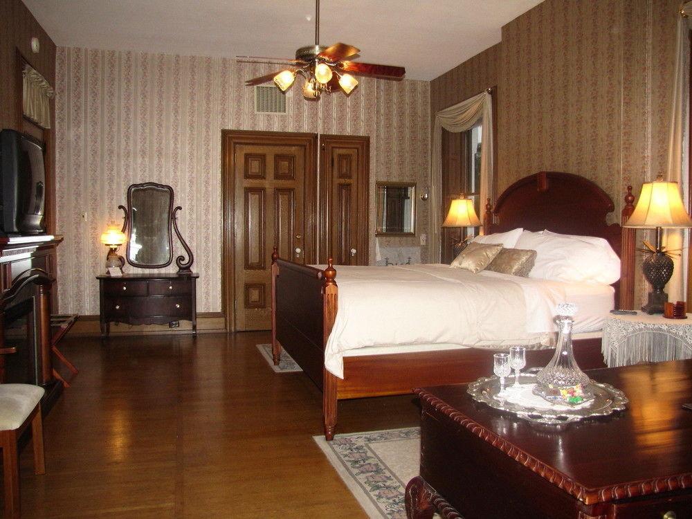 Lovelace Manor Bed And Breakfast Lancaster Eksteriør bilde