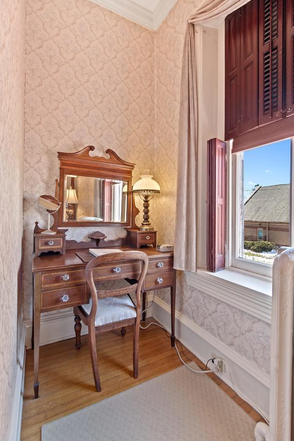 Lovelace Manor Bed And Breakfast Lancaster Eksteriør bilde